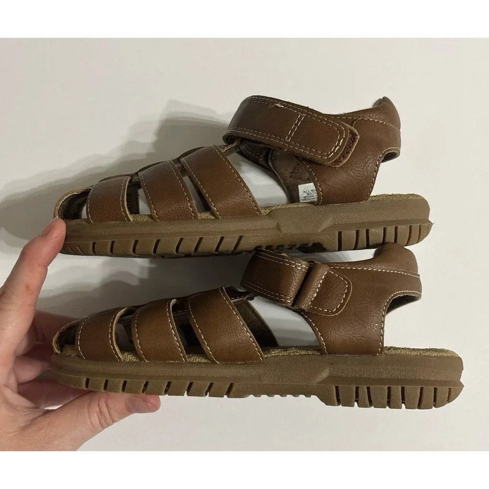 Children's Place Brown Sandals (sz. 1 boys) 2000s style